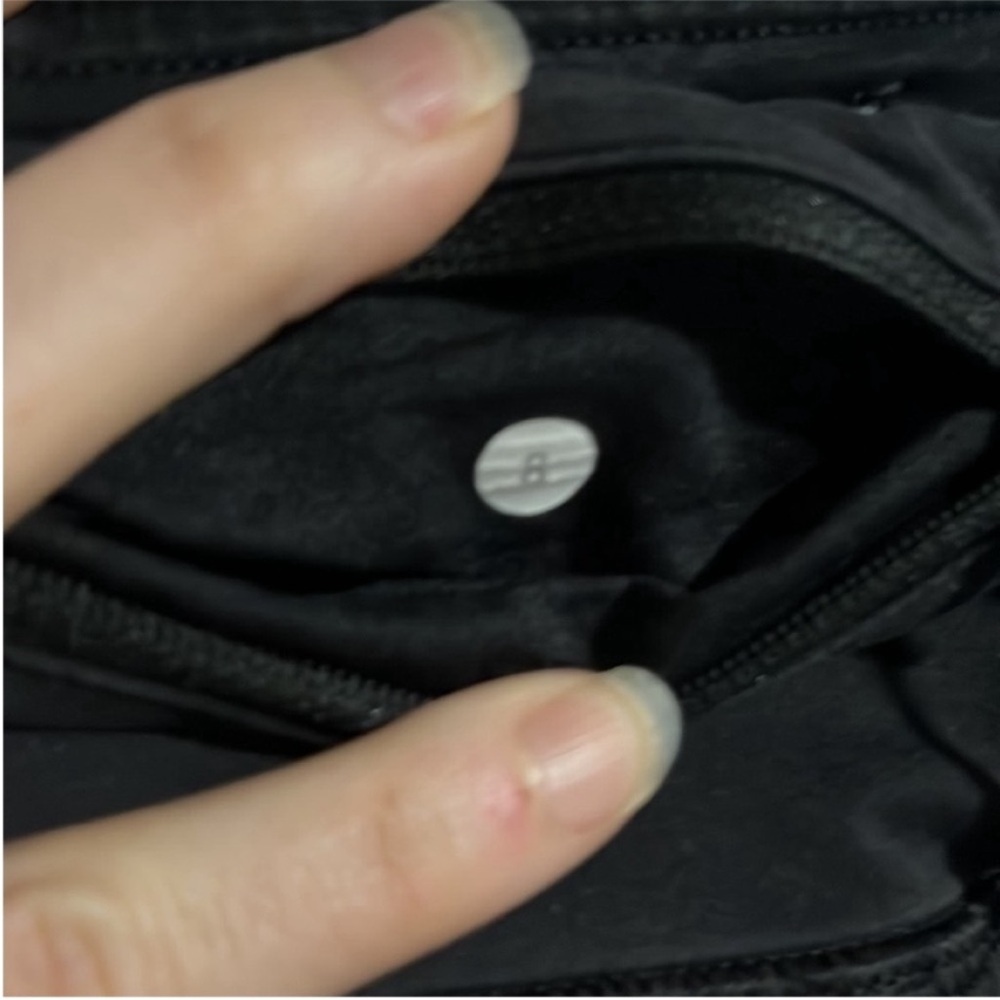 SOLD Lululemon Run: Pace Setter Skirt in black - Picture 6 of 6